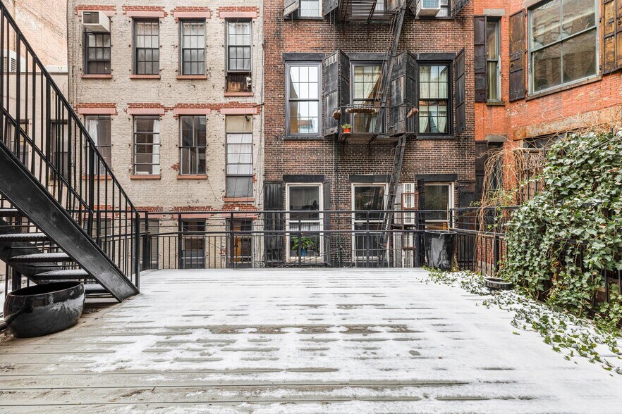 More Photos Of 54 Crosby St, New York Storefront For Lease