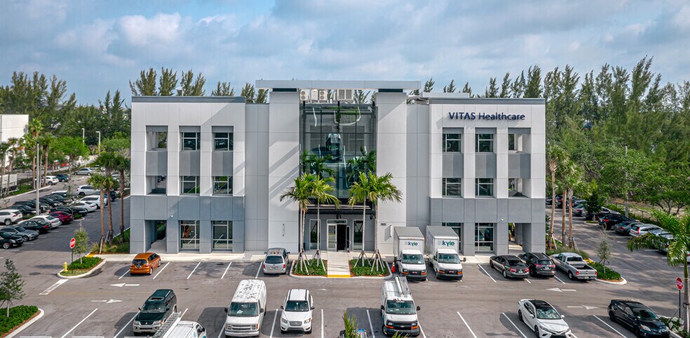 More Photos Of 1801 W Sample Rd, Deerfield Beach Medical For Lease