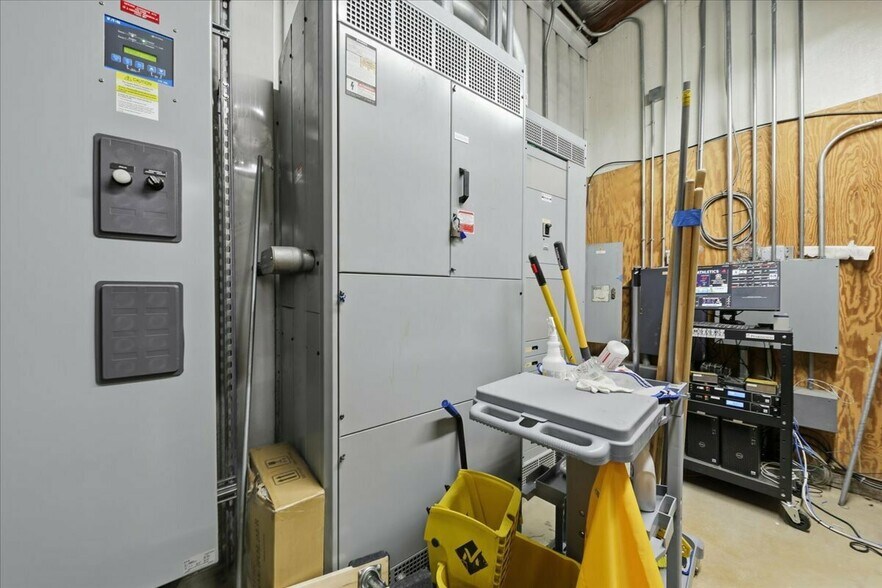 More Photos Of 1155 Old State Route 74, Batavia Refrigeration Cold Storage For Sale