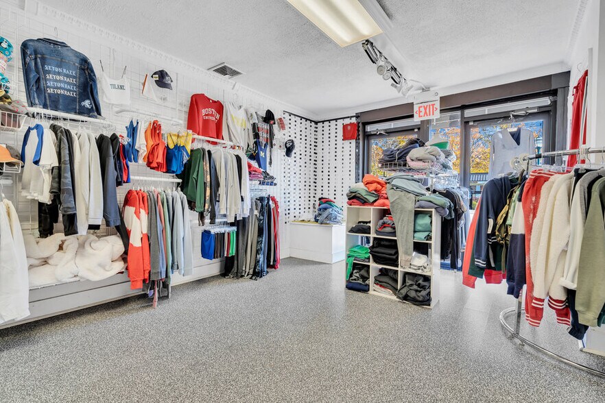 More Photos Of 142 S Livingston Ave, Livingston Unknown For Lease