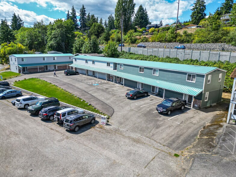 More Photos Of 8755 Shoreplace Pl NW, Silverdale Apartments For Sale