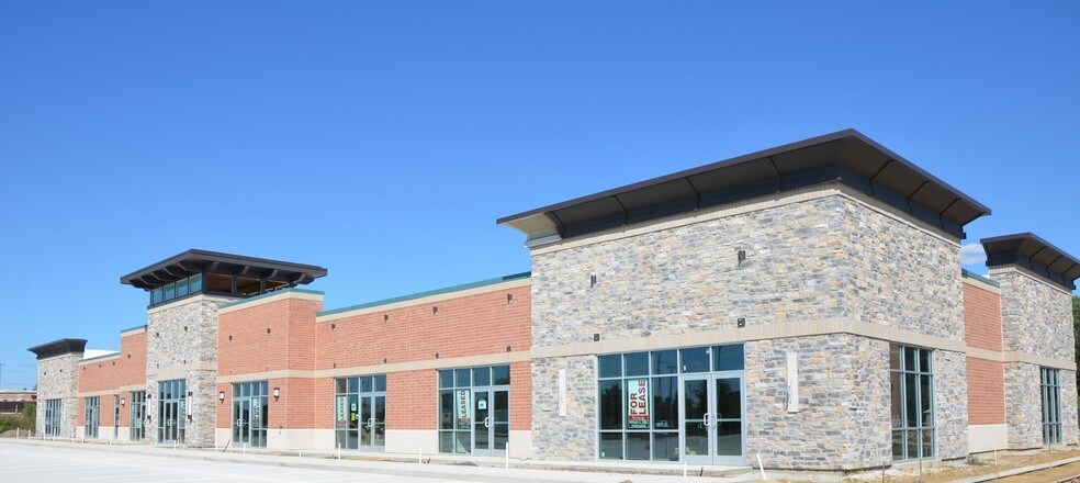 More Photos Of 5300 Fountains Dr NE, Cedar Rapids Office For Lease