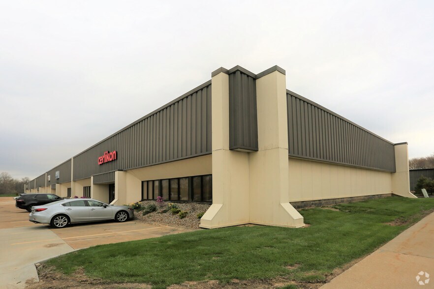More Photos Of 1130 Industrial Pky N, Brunswick Warehouse For Lease