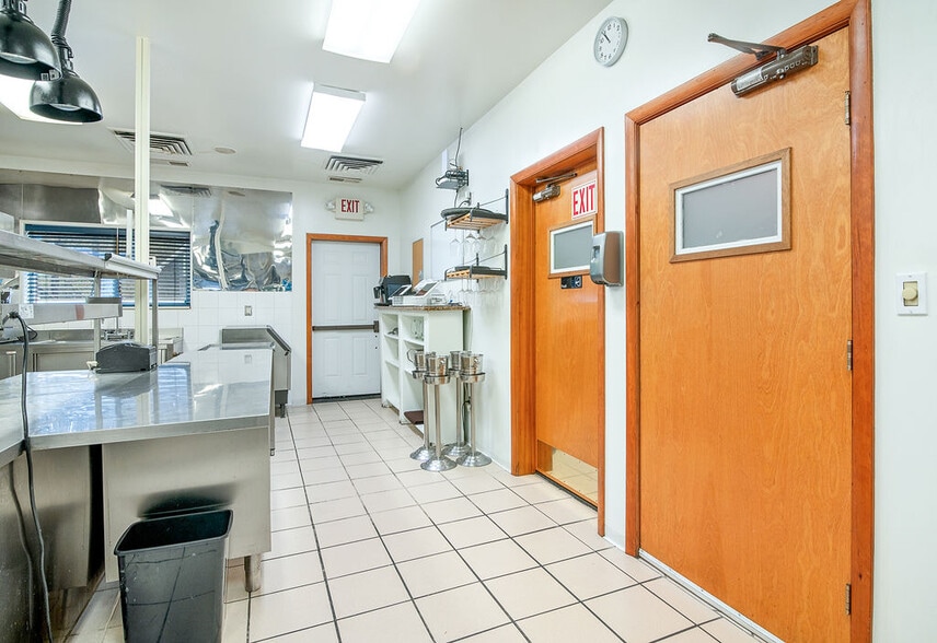 More Photos Of 7951 Hwy 35, Bigfork Restaurant For Lease