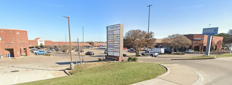 More Photos Of 2505-2525 E Arkansas Ln, Arlington Freestanding For Sale