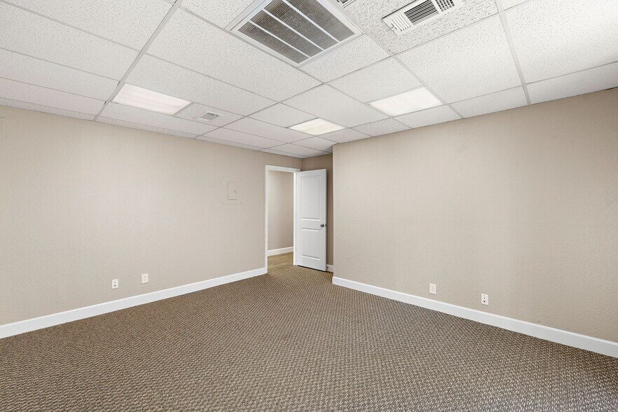 More Photos Of 13740 Research Blvd, Austin Office For Lease