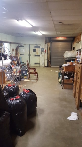 More Photos Of 211-215 High St, Portsmouth Storefront Retail Office For Lease