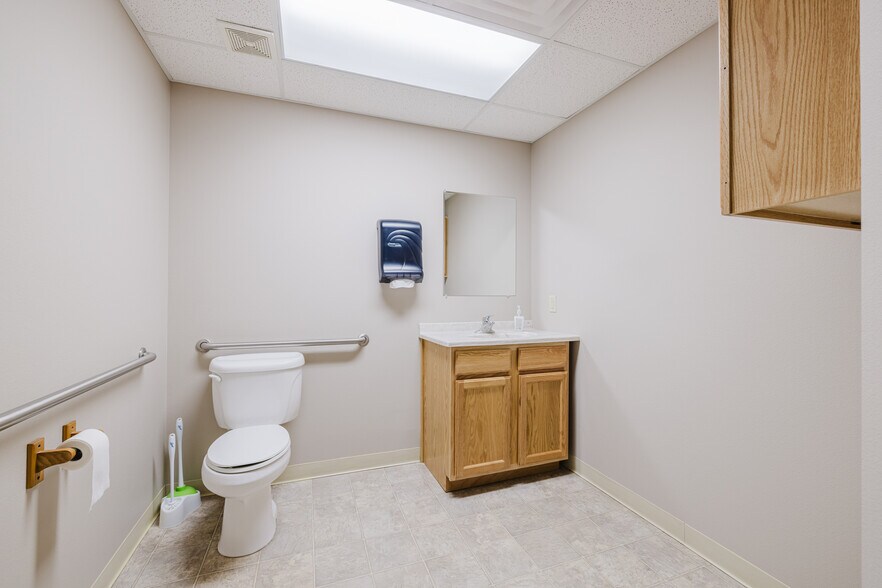 More Photos Of 1750 Manzanita Dr, Elko Office Residential For Sale