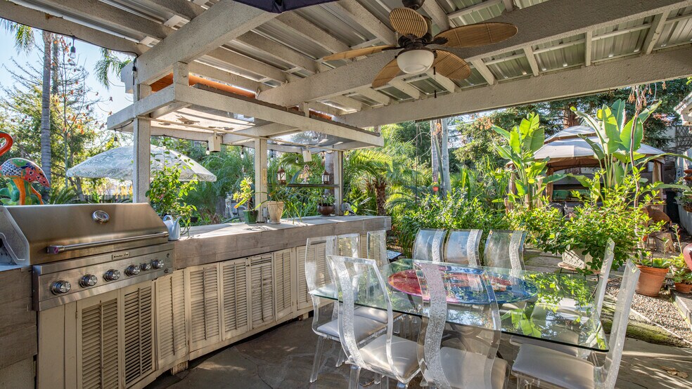 More Photos Of 1403 Rowena Way, Sacramento Specialty For Sale