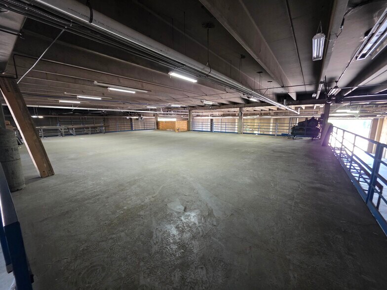 More Photos Of 810 22nd Ave, Greeley Warehouse For Lease