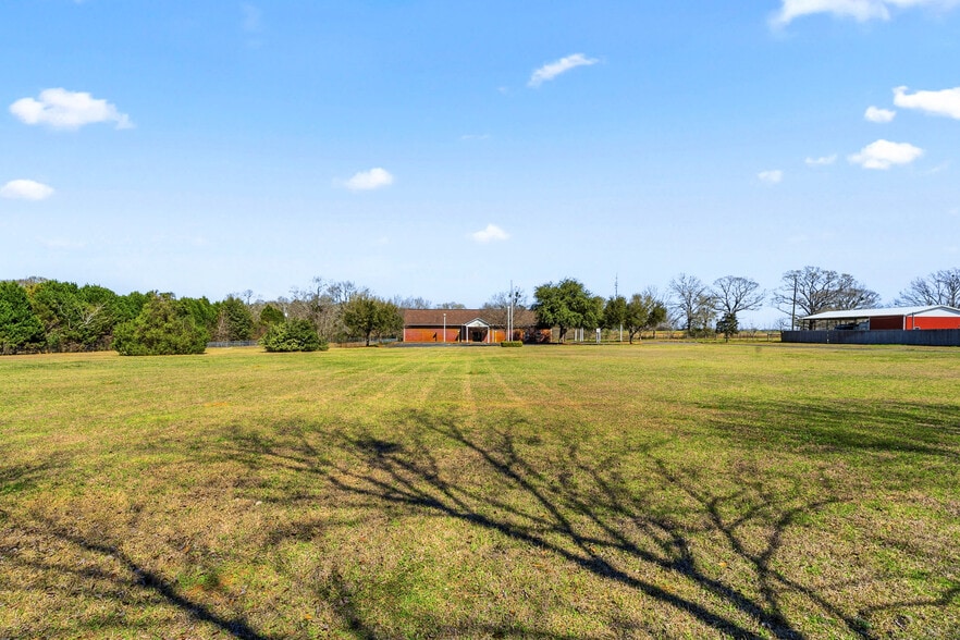 More Photos Of 2828 Harvest Rd, Jay Religious Facility For Sale