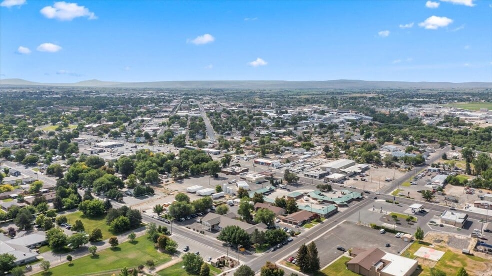 More Photos Of 273 Shoup Ave W, Twin Falls Office For Sale