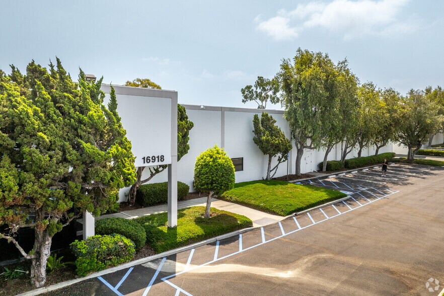 Primary Photo Of 16918 Edwards Rd, Cerritos Warehouse For Lease