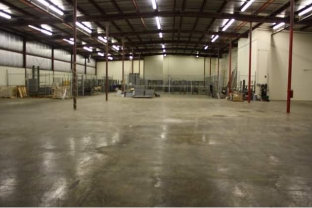 More Photos Of 827 W Progress Dr, Dixon Manufacturing For Sale