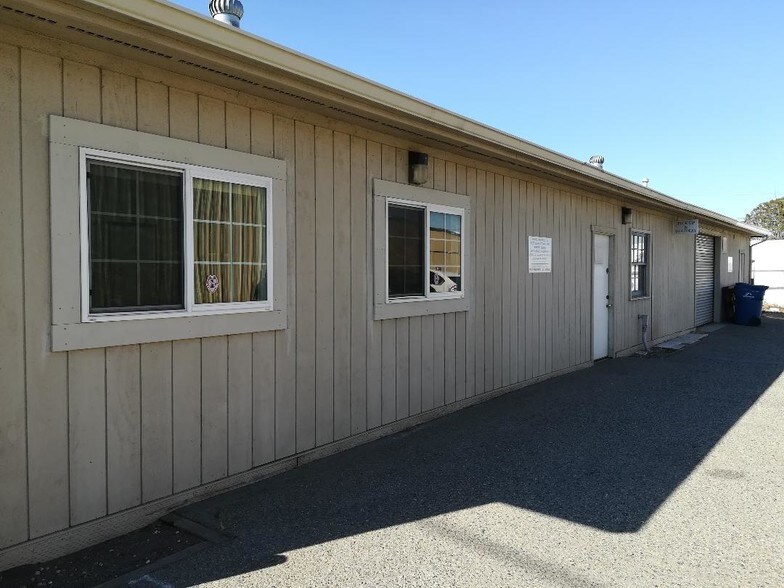 More Photos Of 557 Charles Ave, Seaside Storefront Retail Office For Lease