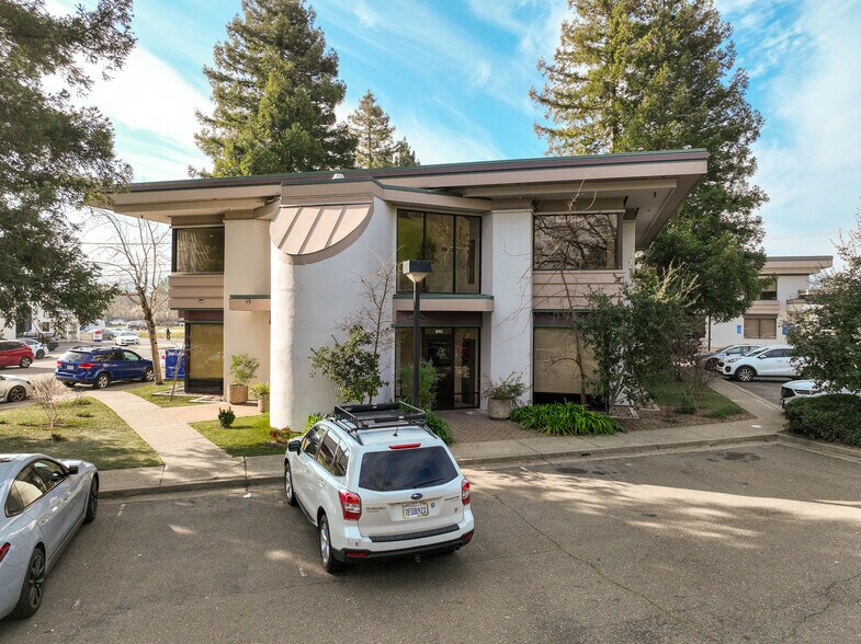 More Photos Of 890 Lamont Ave, Novato Office For Sale
