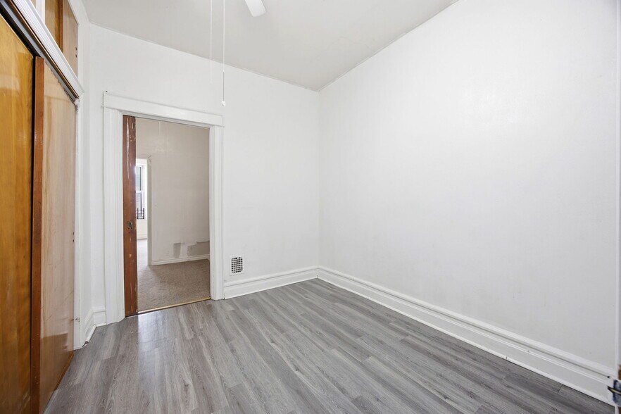 More Photos Of 6067 Putnam Ave, Ridgewood Apartments For Sale