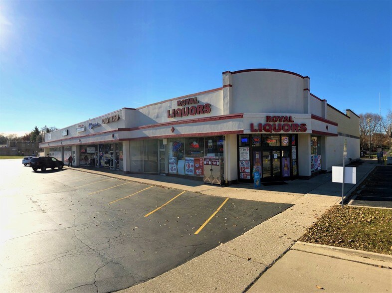 More Photos Of 338-350 S Main St, Lombard Storefront Retail Office For Lease