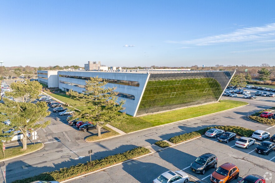 Primary Photo Of 2 Jericho Plz, Jericho Office For Lease