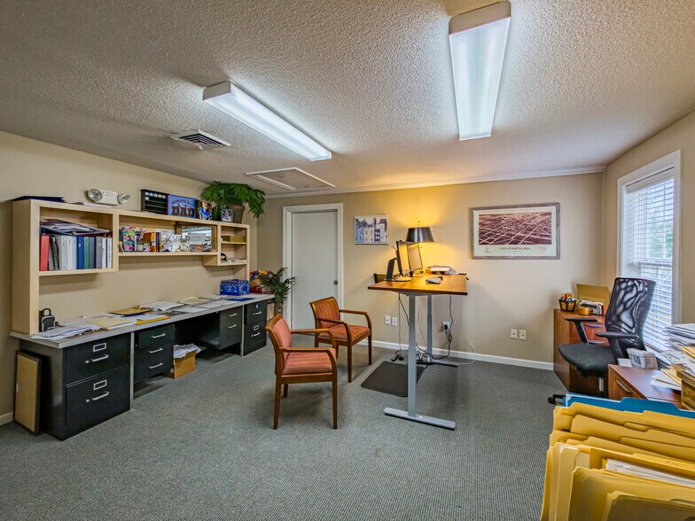 More Photos Of 1108 Gornto Rd, Valdosta Office For Sale