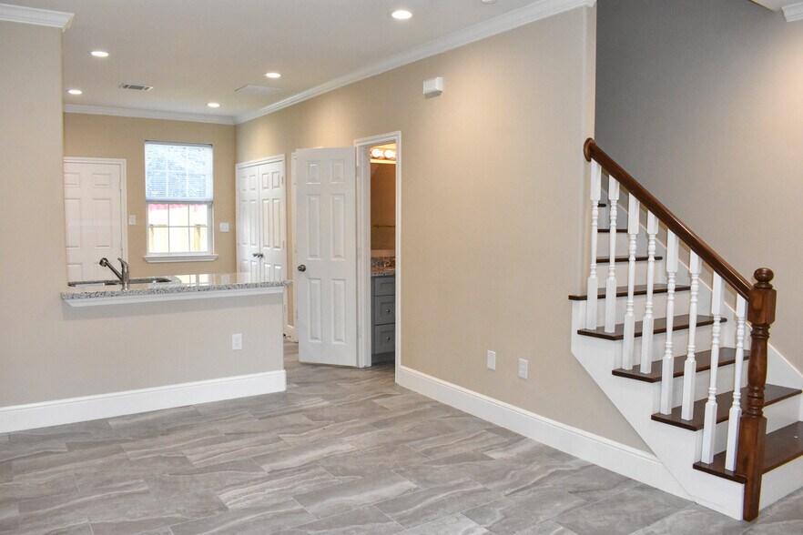 More Photos Of , Bacliff Multifamily For Sale