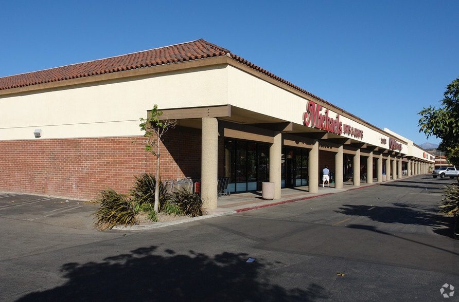 More Photos Of 453 Carmen Dr, Camarillo General Retail For Lease