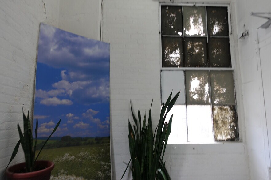 More Photos Of 1012-1022 Grand St, Hoboken Warehouse For Lease