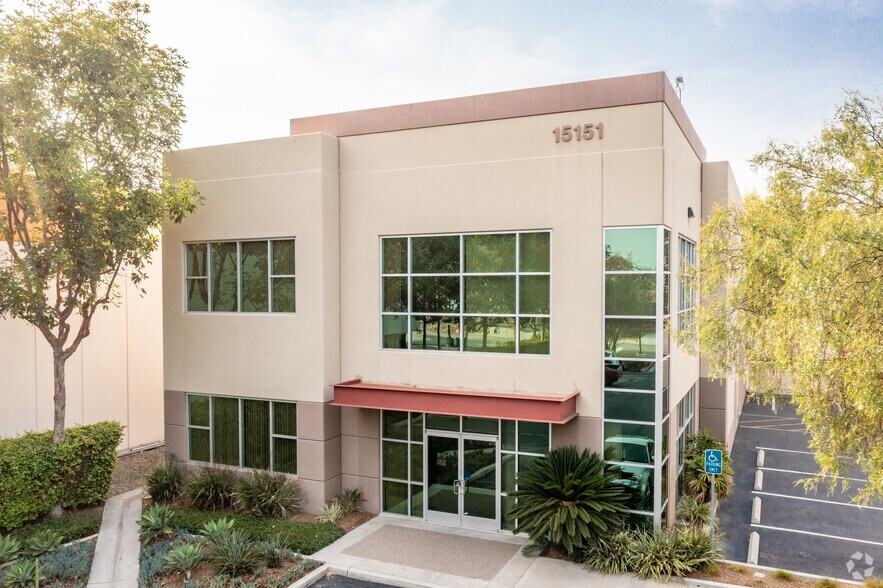 More Photos Of 15151 Woodlawn Ave, Tustin Research And Development For Lease