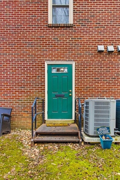 More Photos Of 5520-5532 Hempstead Way, Springfield Office For Sale