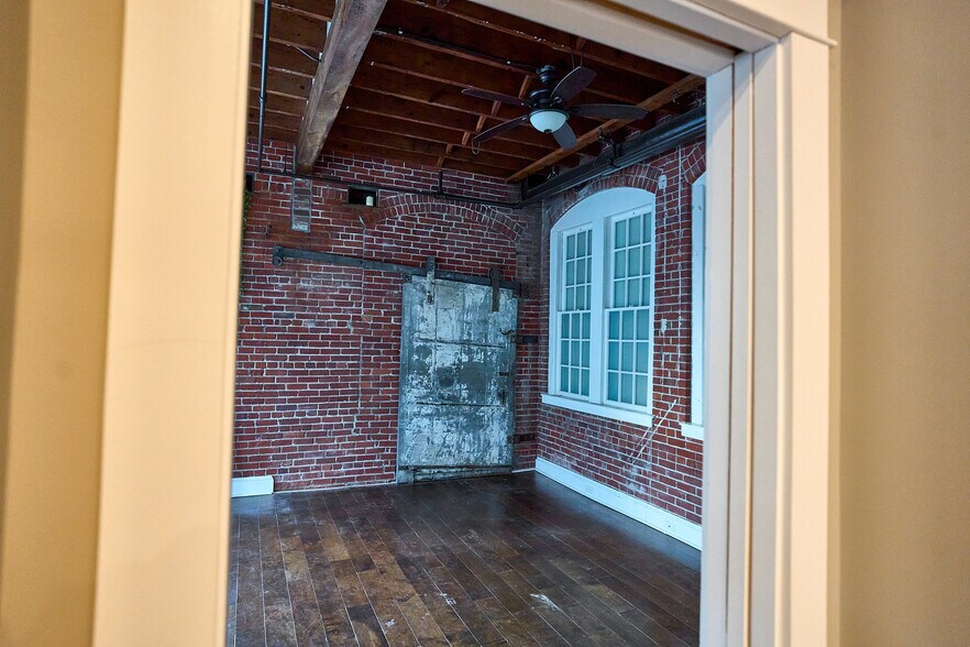 More Photos Of 75-79 W Market St, Corning Apartments For Sale