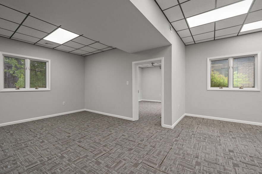 More Photos Of 3825 Leonardtown Rd, Waldorf Office For Lease