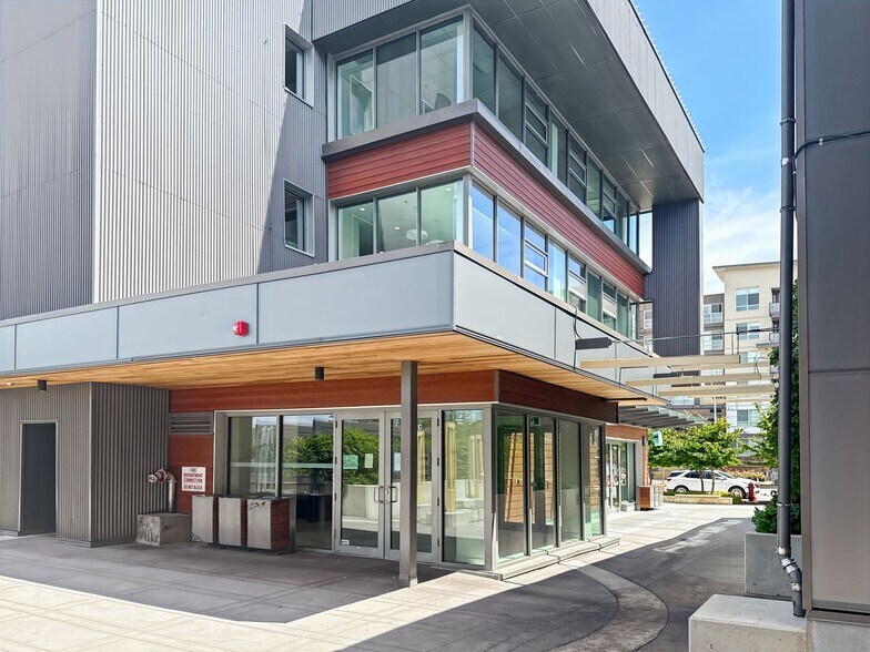 More Photos Of 20727 Willoughby Town Centre Dr, Langley Coworking Space