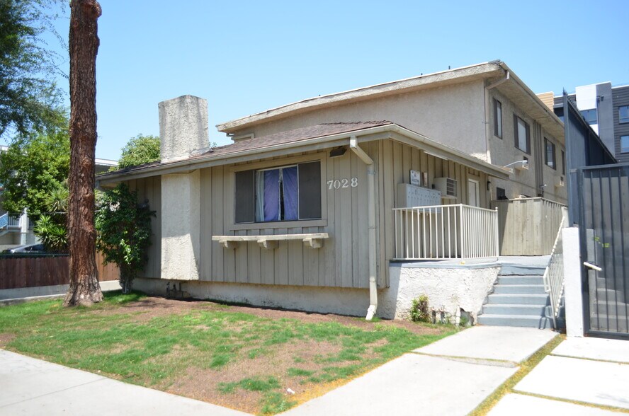 More Photos Of 7028 Alabama Ave, Canoga Park Apartments For Sale