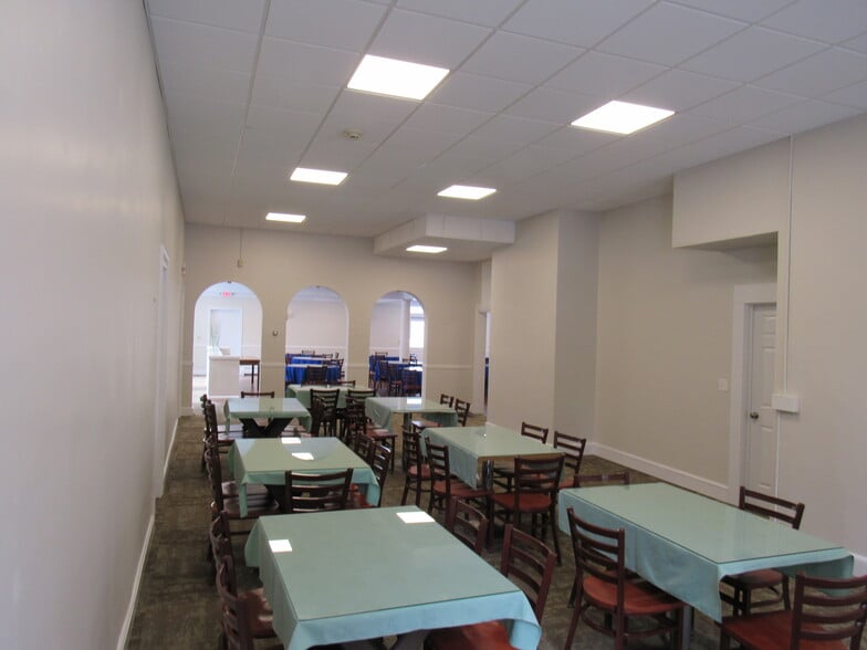 More Photos Of 29 Colton St, Farmington Religious Facility For Sale