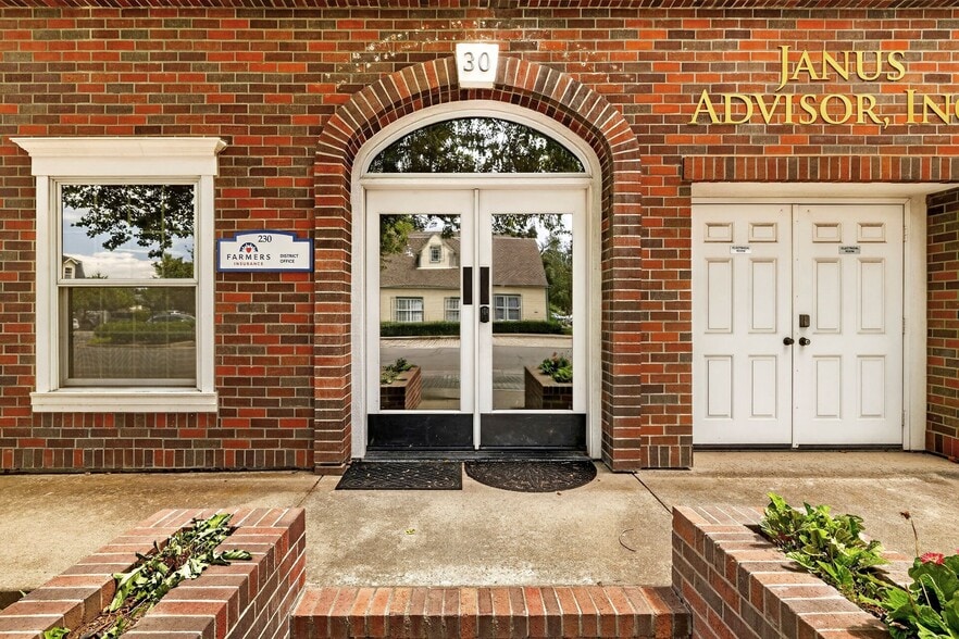 More Photos Of 30 Constitution Dr, Chico Office For Lease