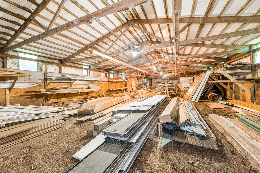 More Photos Of 11406 E 8th St, Reed City Office For Sale