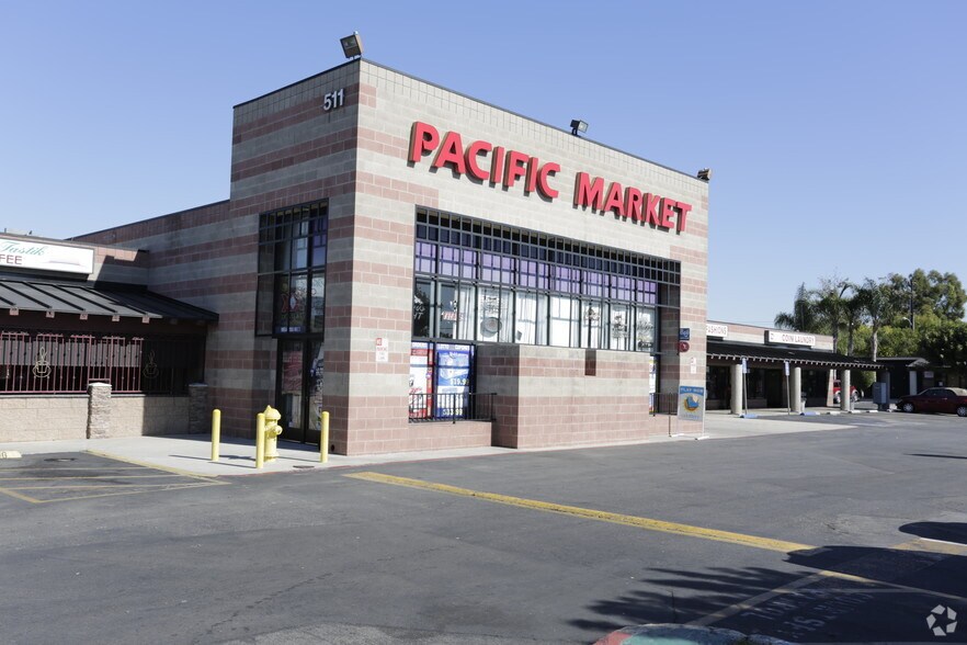 Primary Photo Of 511 N Harbor Blvd, Santa Ana Storefront For Lease