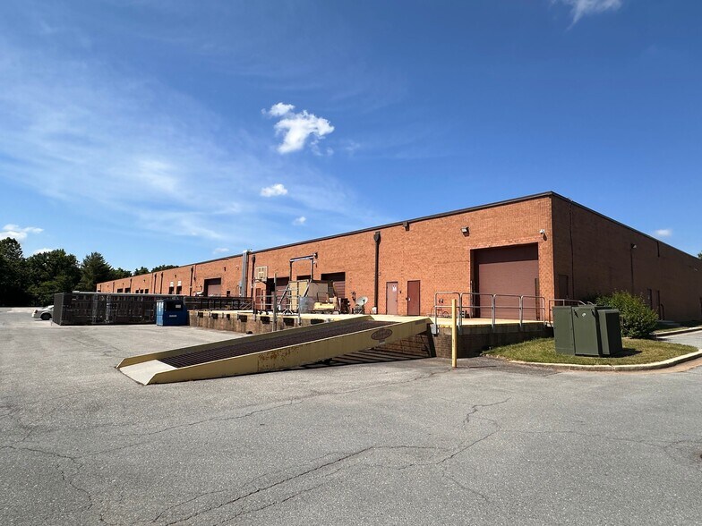 More Photos Of 7483 Candlewood Rd, Hanover Research And Development For Lease