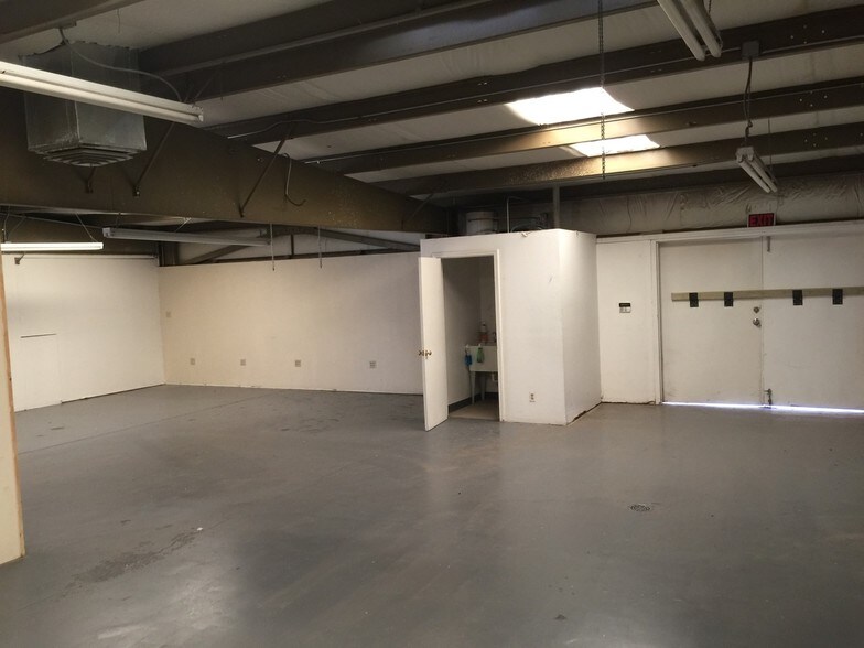 More Photos Of 1709 N Solano Ave, Las Cruces General Retail For Sale