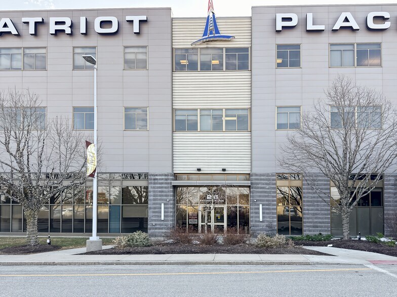 More Photos Of 26 Patriot Pl, Foxborough Coworking Space