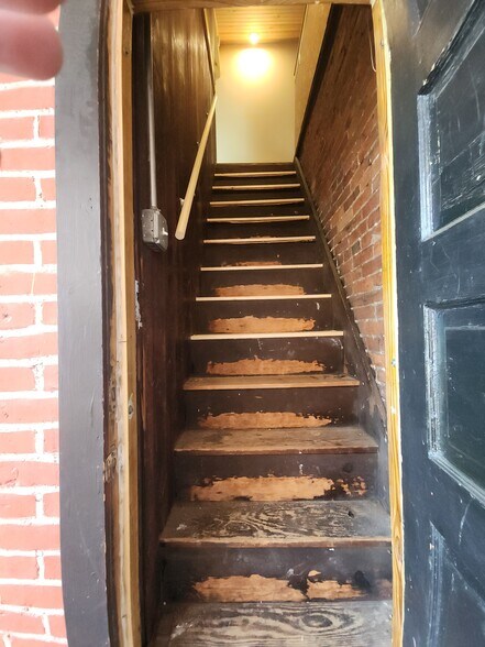 More Photos Of 3822 S Broadway, Saint Louis Storefront Retail Residential For Sale