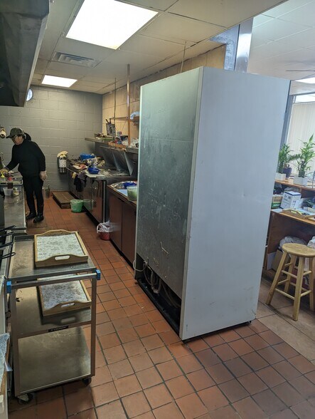 More Photos Of 4800-4816 Navy Rd, Millington Unknown For Lease