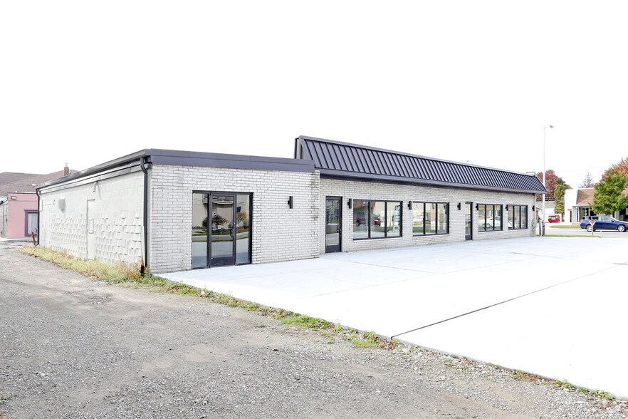 More Photos Of 29350 Harper Ave, Saint Clair Shores Office For Sale