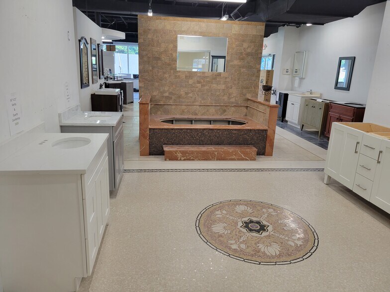 More Photos Of 1641 E Marlton Pike, Cherry Hill Showroom For Lease