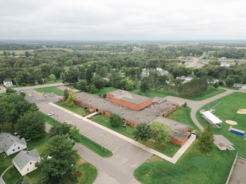 Primary Photo Of 504 E Minnesota Ave, Randall Schools For Sale