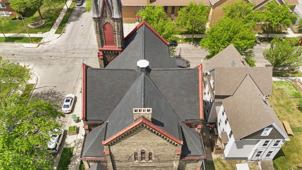 More Photos Of 124-140 W Garfield Ave, Milwaukee Religious Facility For Sale