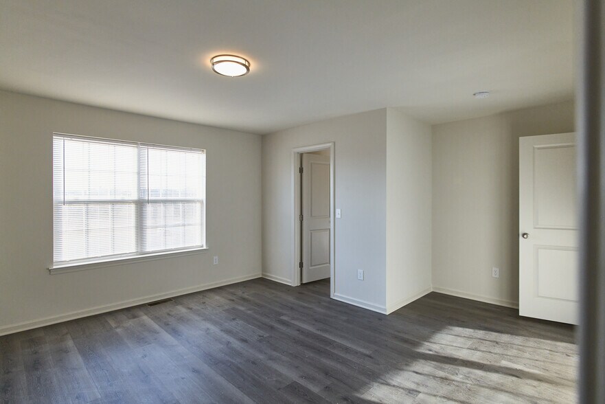 More Photos Of 6645 Stein Way, Macungie Apartments For Sale