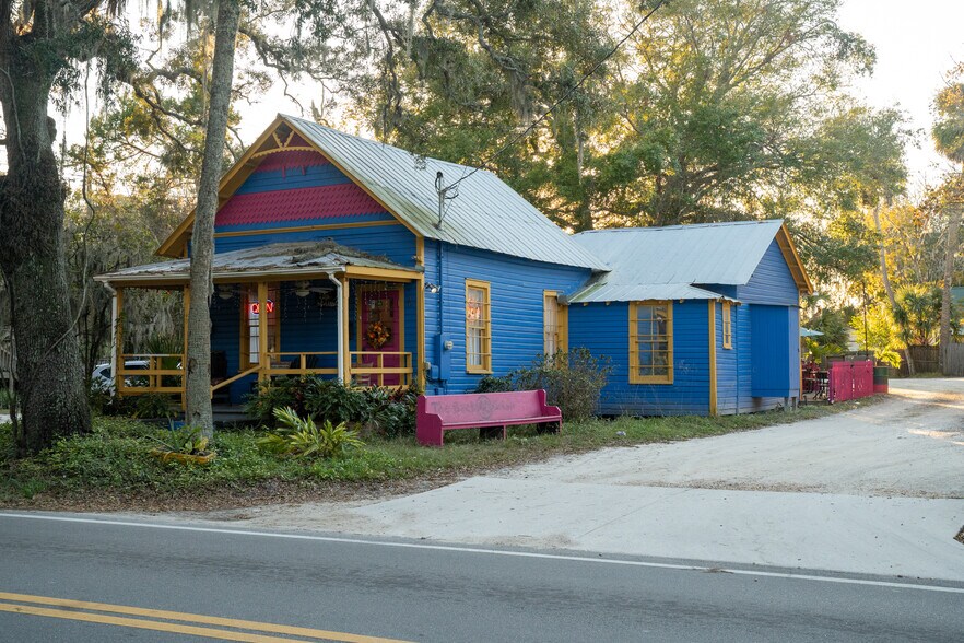More Photos Of 40 S Dixie Hwy, Saint Augustine Storefront Retail Residential For Sale