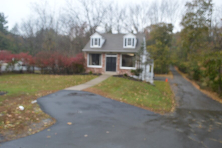 More Photos Of 593 Ramapo Valley Rd, Oakland Medical For Lease