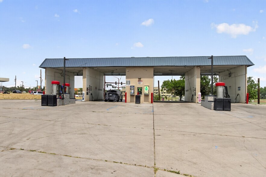 More Photos Of 8760 Devonshire Blvd, Denver Carwash For Sale